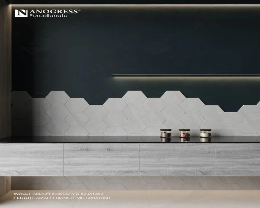 The slate art on the natural sea cliffs.